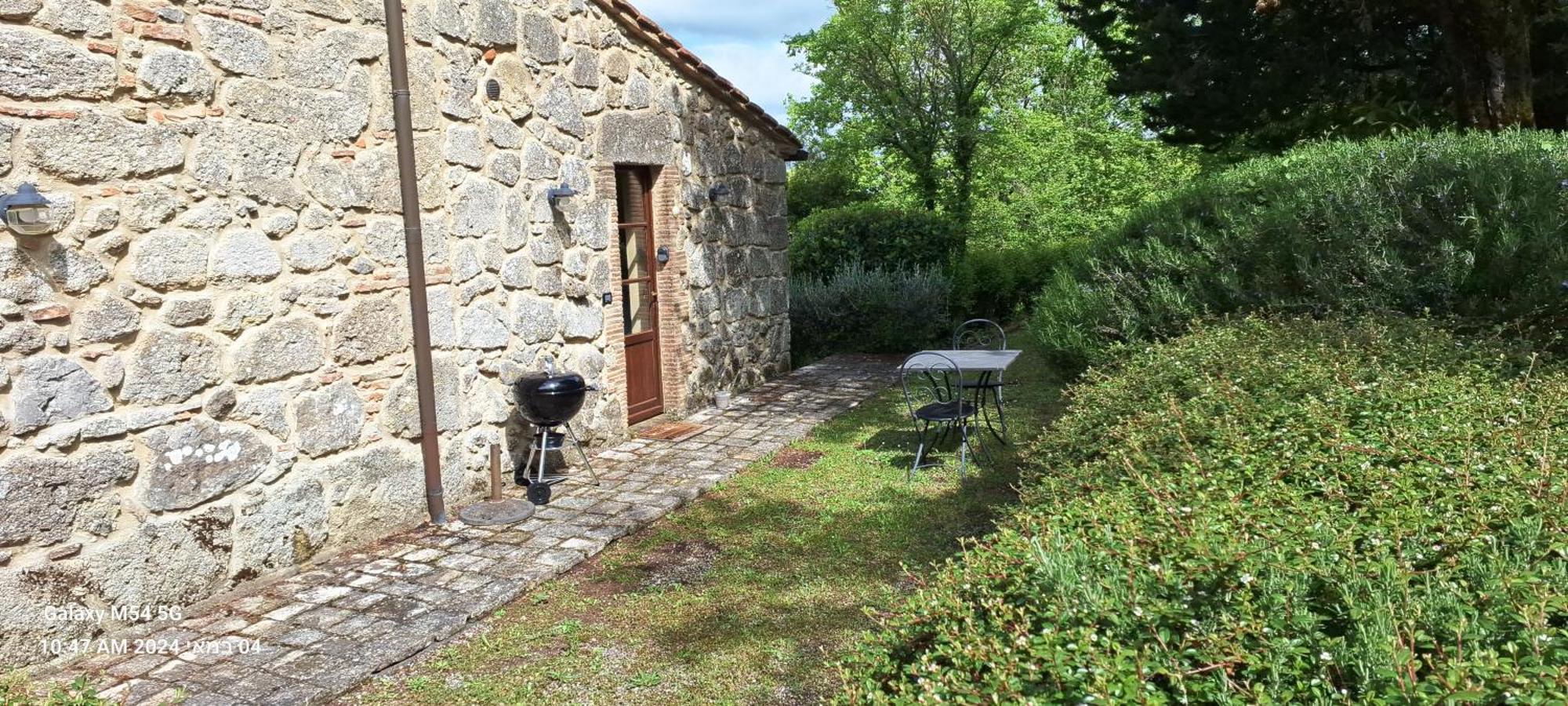 Borgo Fastelli Aparthotel Sarteano Exterior photo